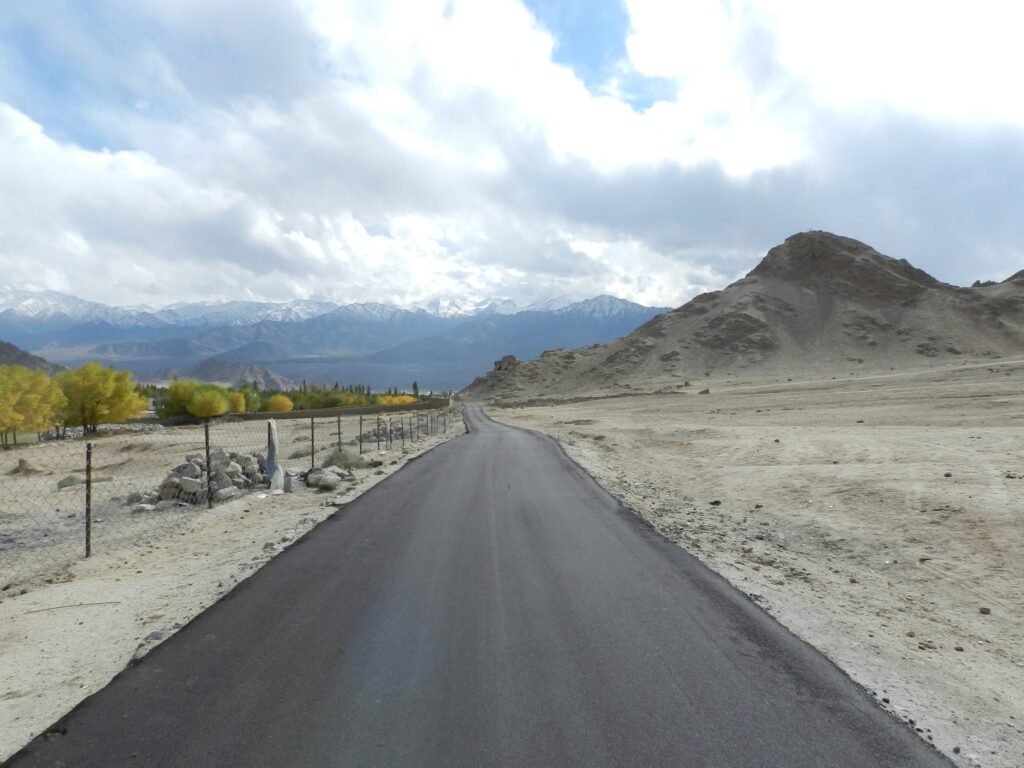 Manali to Leh Essential Road Journey